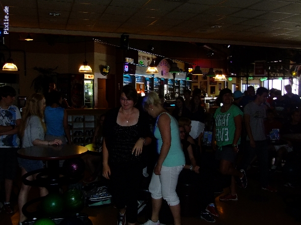 http://www.beruflichesgymnasium.de/pixlie/cache/vs_Bowling_DSCF4451.JPG