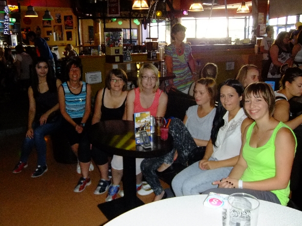 http://www.beruflichesgymnasium.de/pixlie/cache/vs_Bowling_DSCF4460.JPG